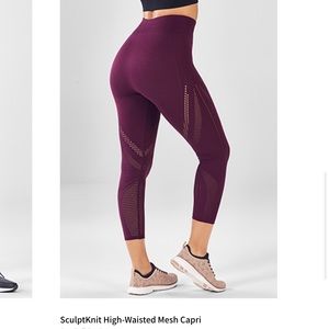 Fabletics seamless crops